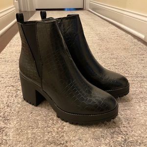 Missguided Crocodile Booties